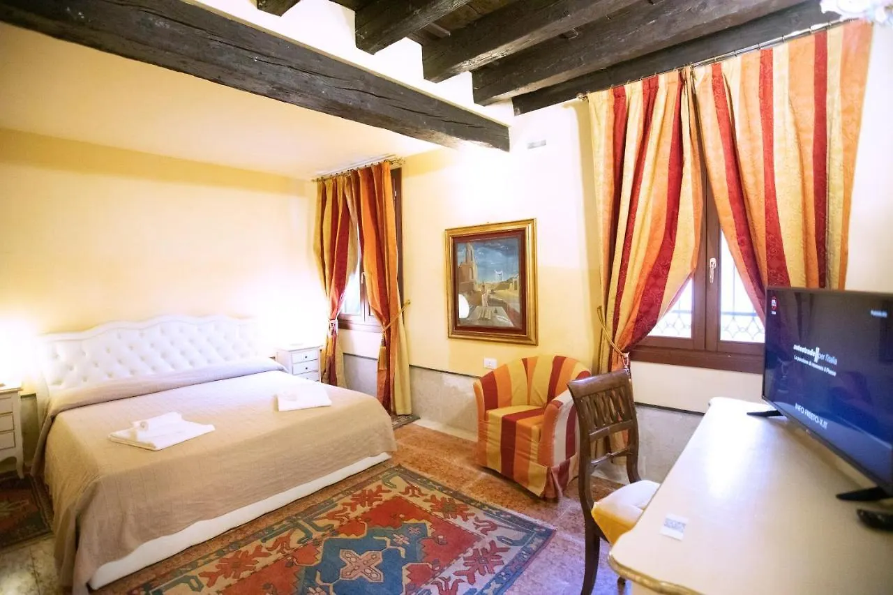 Guest house Alla Vigna Venice